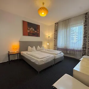 M M Vintage Family, Handwerker Und Monteure Appartement Berlijn